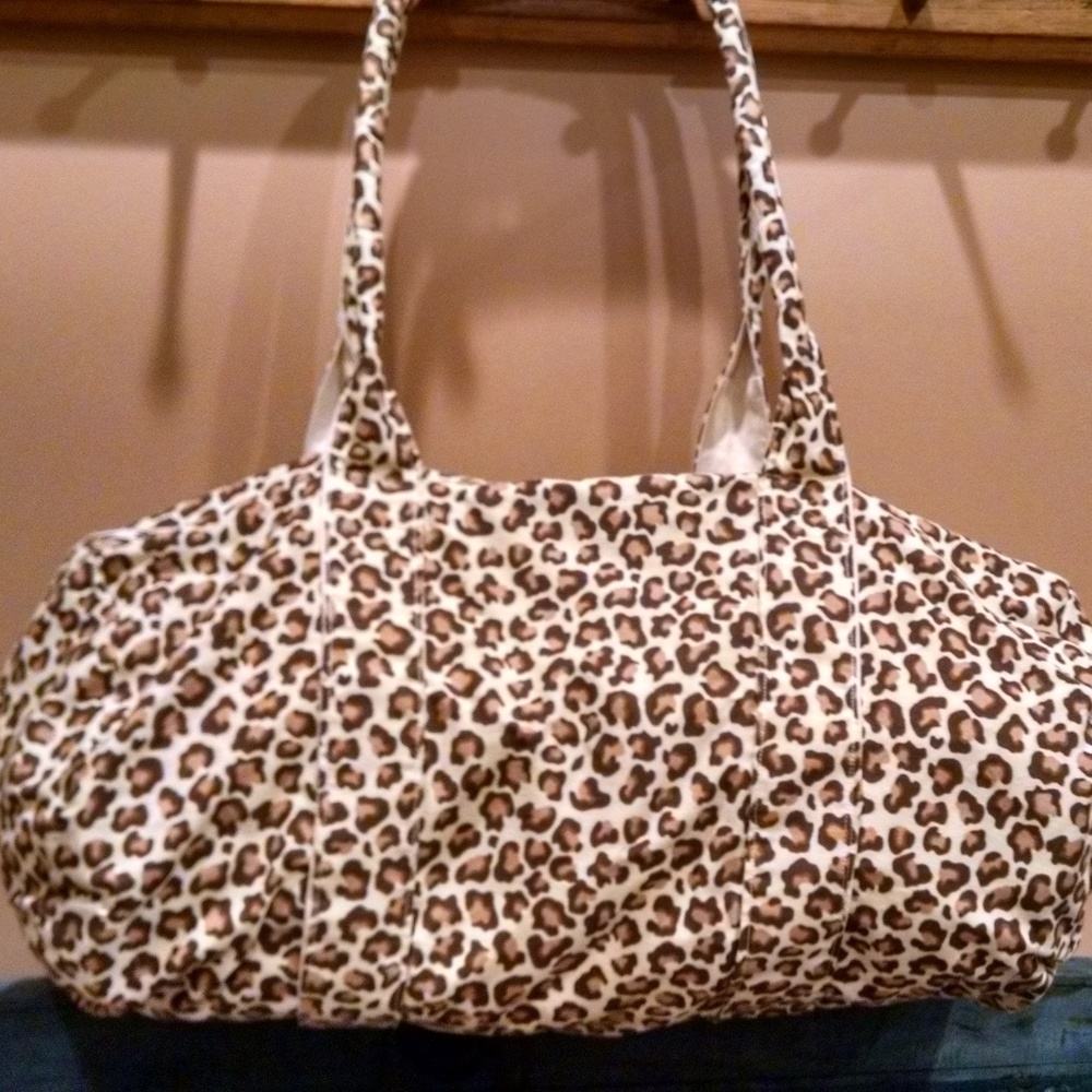 Vegan Fabric Duffle bag woven Cheetah pattern